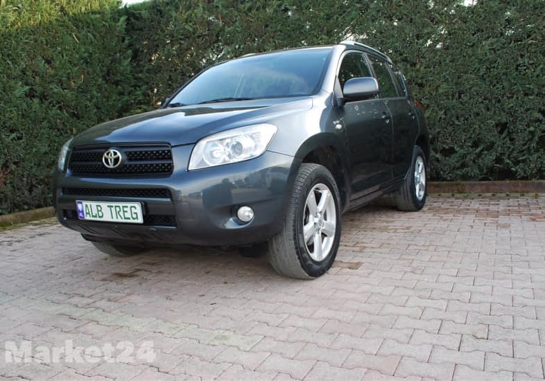 TOYOTA RAV 4   2.2 NAFTE