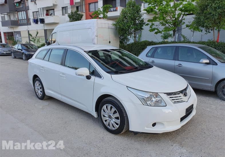 TOYOTA AVENSIS 1.8 BENZIN - 2010